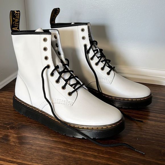 Dr. Martens 1460 W White Patent Lamper Leather 8-Eye Boots Size 11 Doc Martens - Picture 2 of 11
